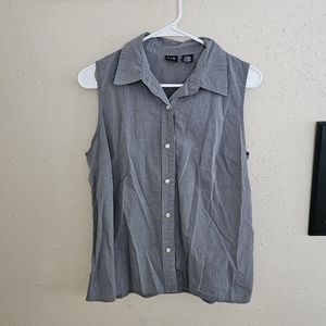 Gap Sleeveless Button Down Top Shirt